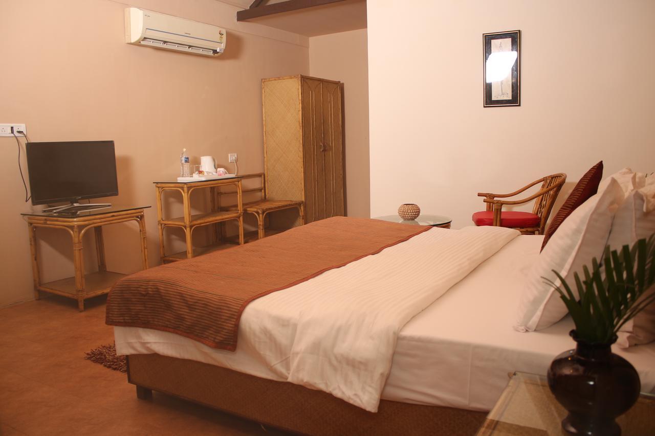 Antara Goa Hotel Marmagao Exterior photo